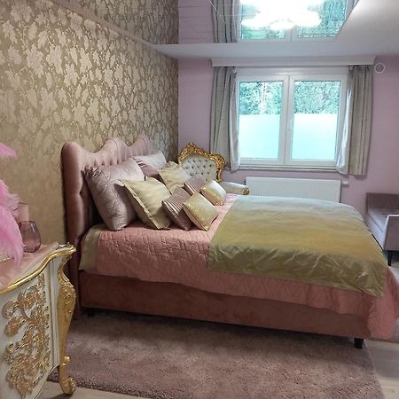 Vip Room 209 Trooz Luaran gambar