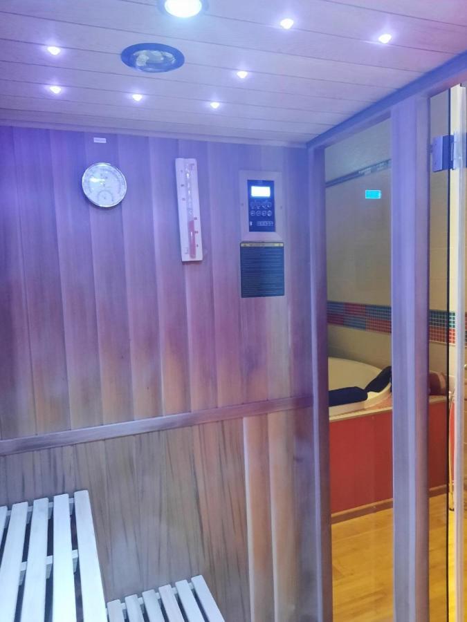 Vip Room 209 Trooz Luaran gambar